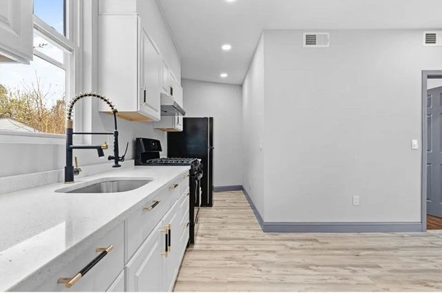 21 Valley Ave 2, Lynn, MA 01902
