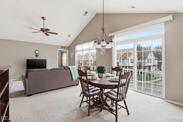 556 Olde English Circle 94, Howell Township, MI 48855