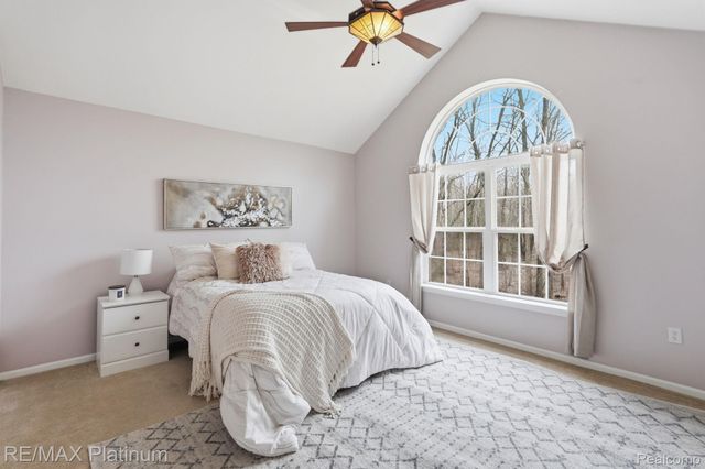 556 Olde English Circle 94, Howell Township, MI 48855
