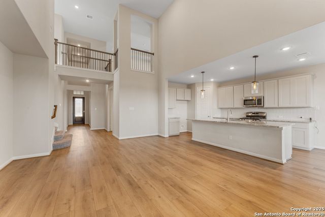 2614 Banditos Rdg, San Antonio, TX 78245