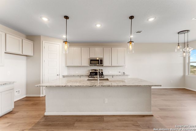 2614 Banditos Rdg, San Antonio, TX 78245