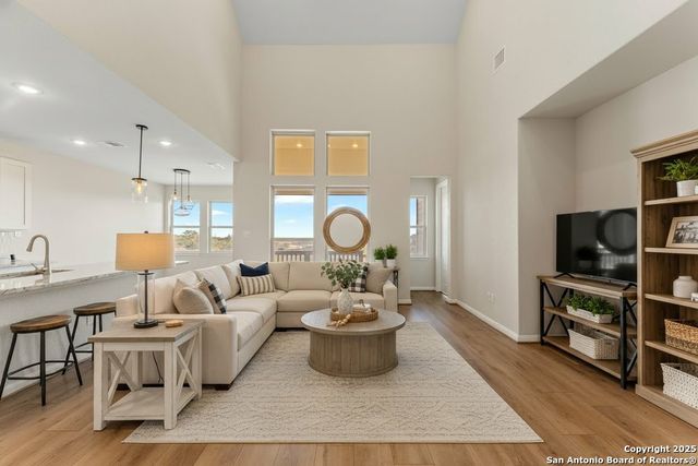 2614 Banditos Rdg, San Antonio, TX 78245