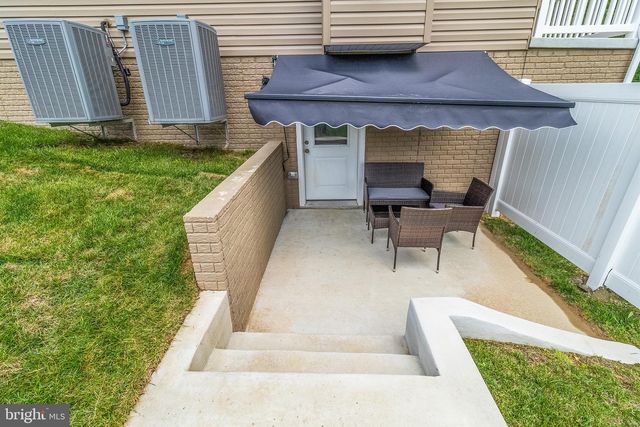 123 HANK AARON RD RD, Berkeley Springs, WV 25411