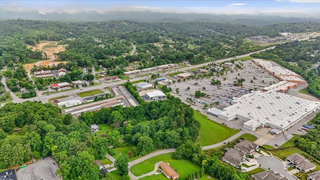 5925 Winding Lane, Hixson, TN 37343