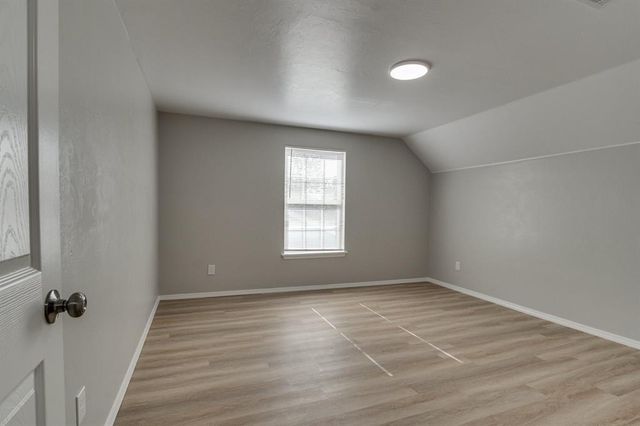 809 Holly Hill Road, Edmond, OK 73003
