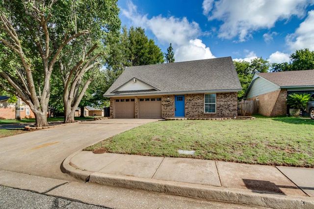 809 Holly Hill Road, Edmond, OK 73003