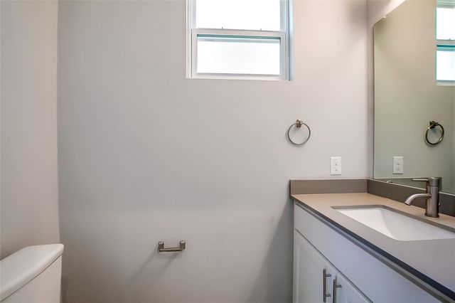 6303 Santos ST A, Austin, TX 78741