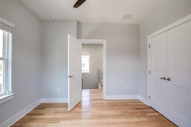 6303 Santos ST A, Austin, TX 78741