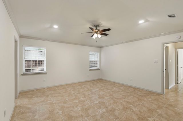 242 Woodcrest Drive, Richardson, TX 75080