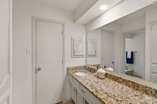 242 Woodcrest Drive, Richardson, TX 75080