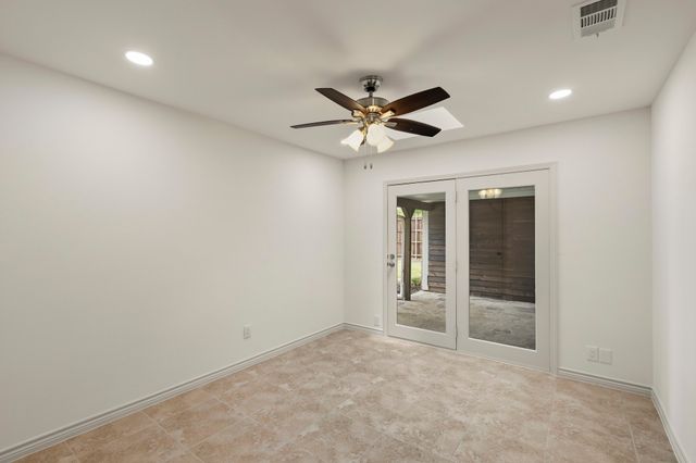 242 Woodcrest Drive, Richardson, TX 75080