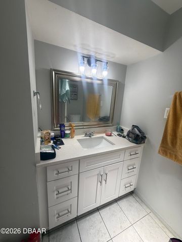636 Williamsburg Drive, Daytona Beach, FL 32117