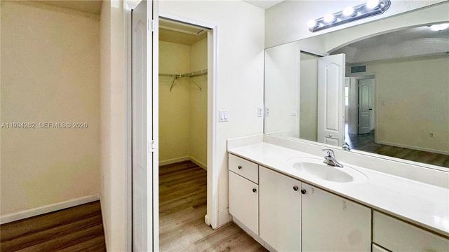 22631 SW 88th Pl 2-18, Cutler Bay, FL 33190