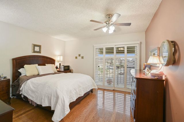 136 Marco Ln, Vacaville, CA 95688