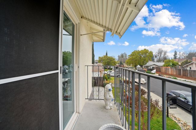 136 Marco Ln, Vacaville, CA 95688