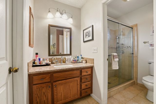 136 Marco Ln, Vacaville, CA 95688