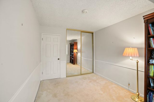 136 Marco Ln, Vacaville, CA 95688