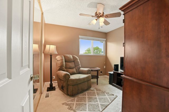 136 Marco Ln, Vacaville, CA 95688