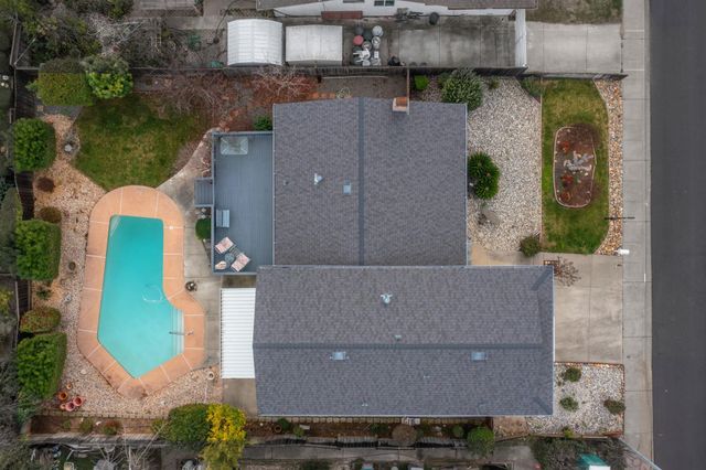 136 Marco Ln, Vacaville, CA 95688