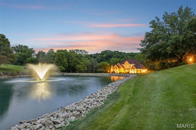 8501 DuPont Lane, Belleville, IL 62223