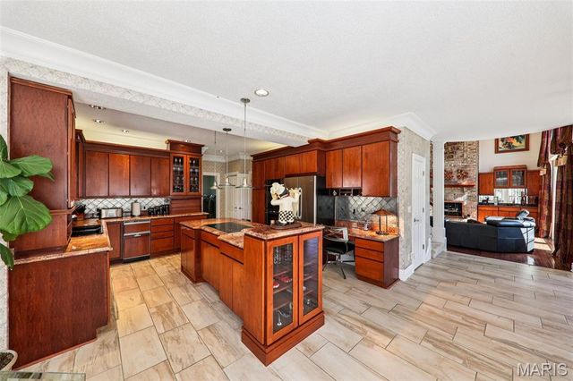 8501 DuPont Lane, Belleville, IL 62223
