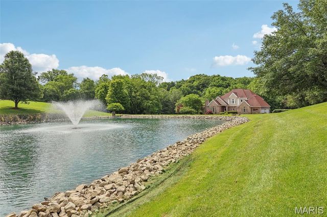 8501 DuPont Lane, Belleville, IL 62223