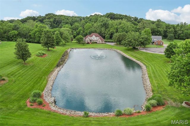 8501 DuPont Lane, Belleville, IL 62223