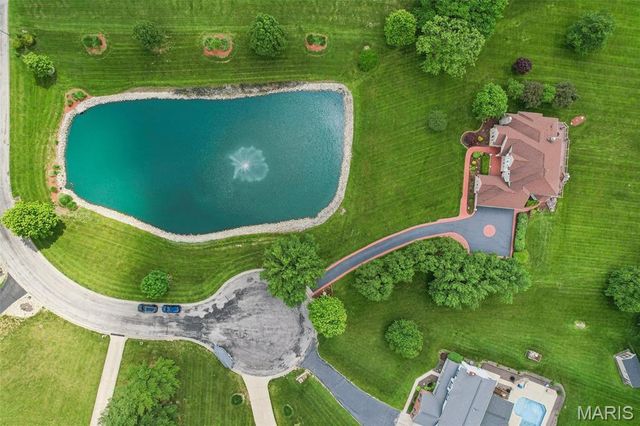 8501 DuPont Lane, Belleville, IL 62223