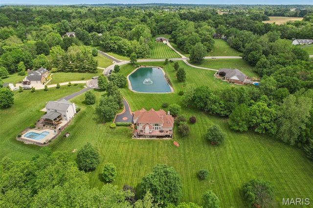 8501 DuPont Lane, Belleville, IL 62223
