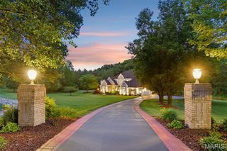 8501 DuPont Lane, Belleville, IL 62223