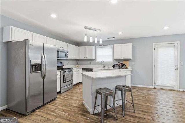 345 Oxnard Circle SW, Atlanta, GA 30331