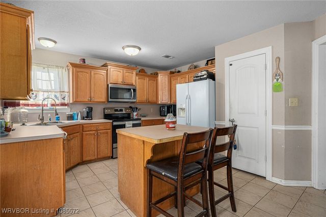 1928 Plum Creek Lane, Alma, AR 72921