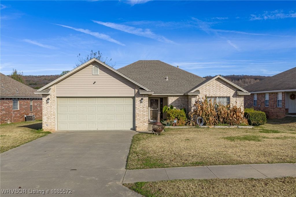 1928 Plum Creek Lane, Alma, AR 72921