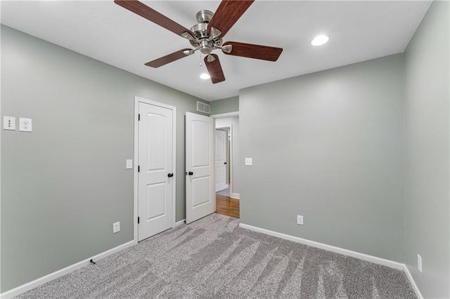 10503 Augusta Drive, Kansas City, KS 66109