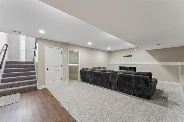 10503 Augusta Drive, Kansas City, KS 66109