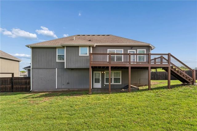 10503 Augusta Drive, Kansas City, KS 66109