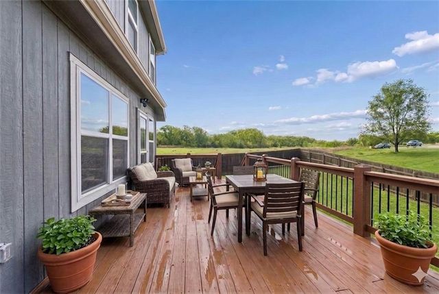 10503 Augusta Drive, Kansas City, KS 66109