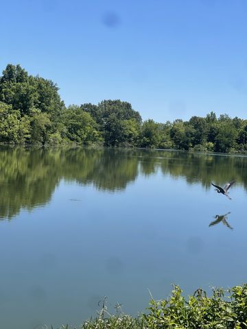 303 Conger St, Cumberland City, TN 37050