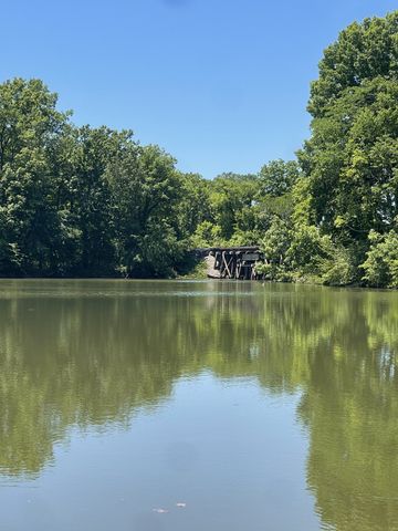 303 Conger St, Cumberland City, TN 37050