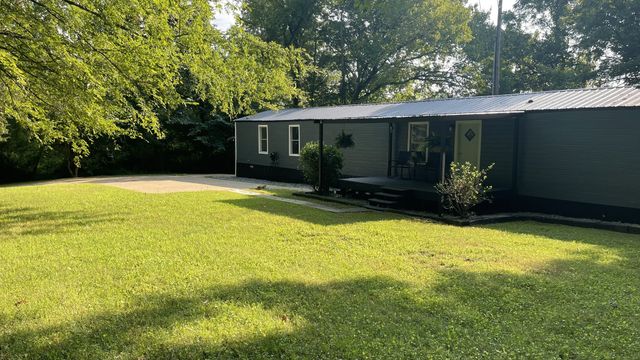 303 Conger St, Cumberland City, TN 37050