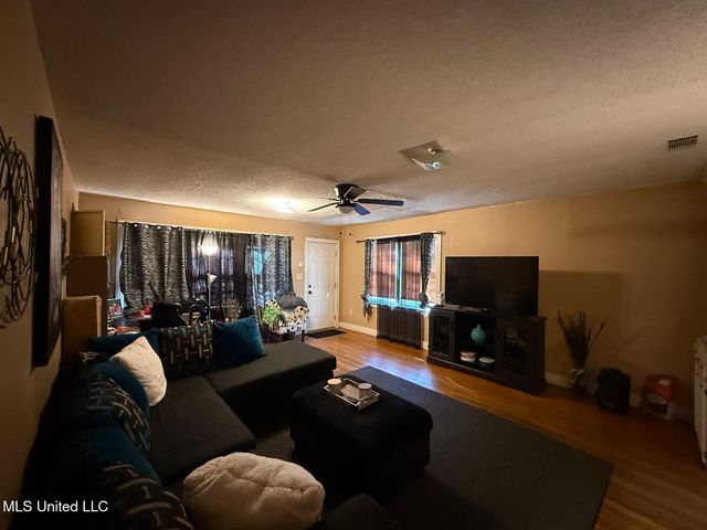 231 Decelle Street, Jackson, MS 39216