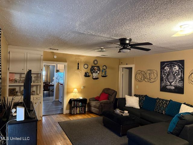 231 Decelle Street, Jackson, MS 39216