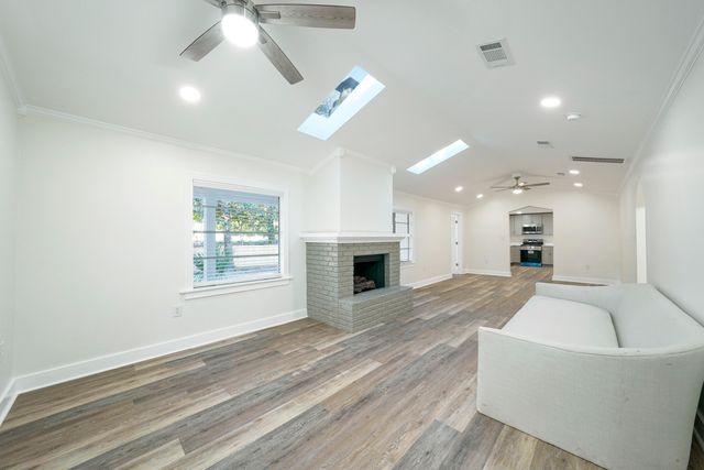 710 Powell Drive, Niceville, FL 32578