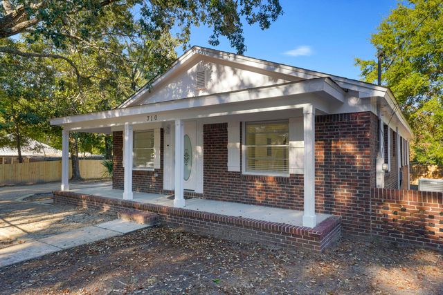 710 Powell Drive, Niceville, FL 32578