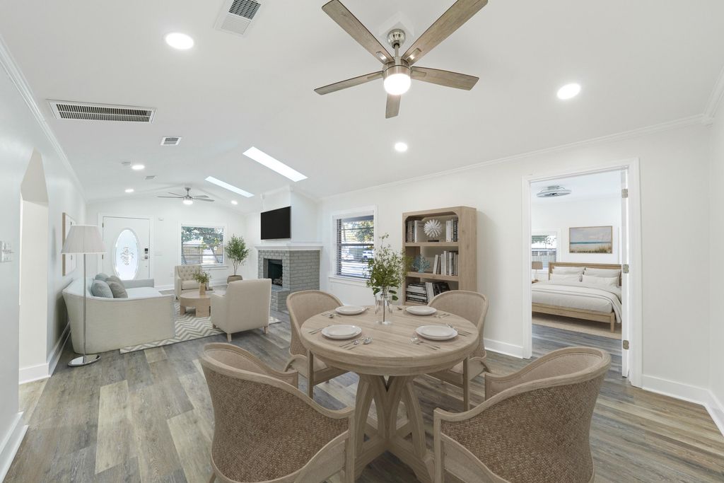 710 Powell Drive, Niceville, FL 32578