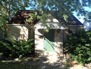 5249 Teutonia AVENUE, Milwaukee, WI 53209