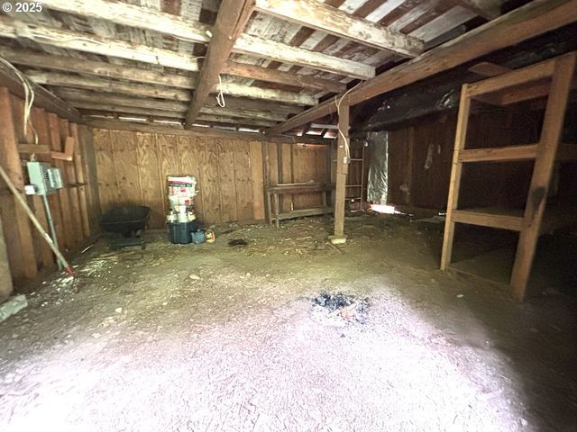 56294 HALL Dr, Mc Kenzie Bridge, OR 97413