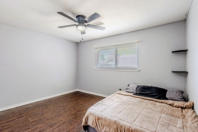 2710 Burke Road, Pasadena, TX 77502