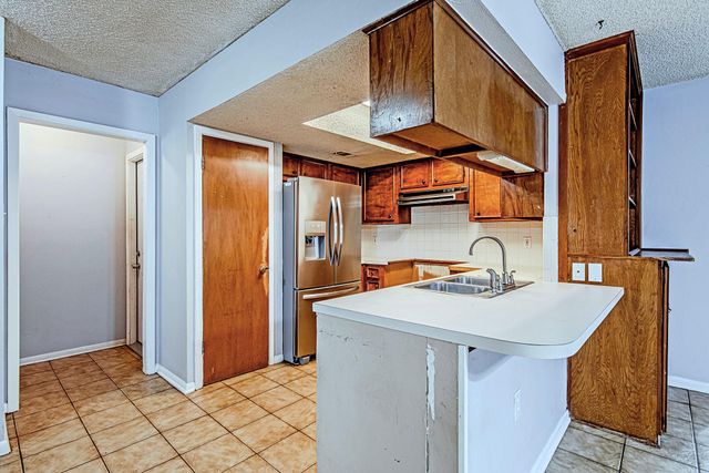 2710 Burke Road, Pasadena, TX 77502