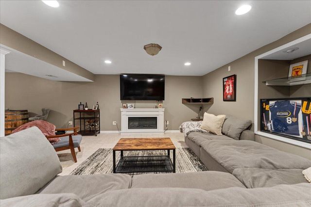 12 Harry Reinert Drive, Melbourne, KY 41059
